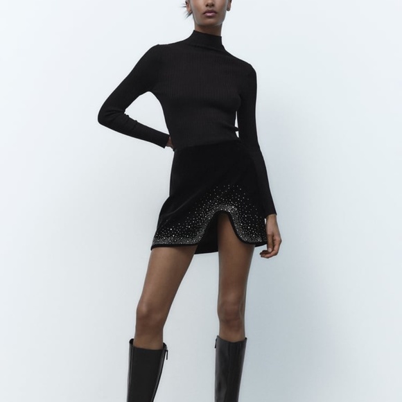 Zara RHINESTONE VELVET MINI SKIRT - Picture 9 of 16